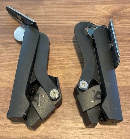 Skabshængsel til overskabe Adria (sæt)