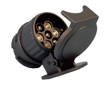 Anvendes når bilen er monteret med 13-pol \'\'Jäger\'\' hunstik, og campingvogn/trailer med 7-pol hanstik.