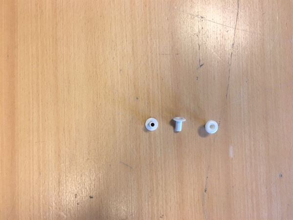 Afstandsstykke til skuffer i Hobby og Fendt Campingvogn