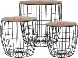 Rundt bord med trådkurv.